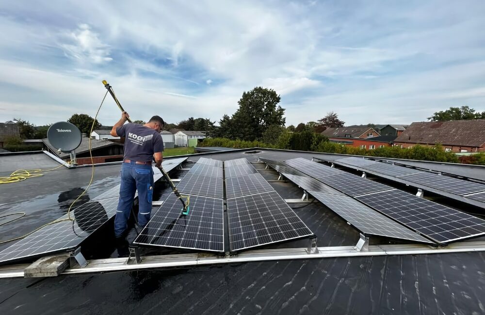 Wir Reinigen Ihre Solarflächen Im Raum Kiel Und Schleswig-Holstein